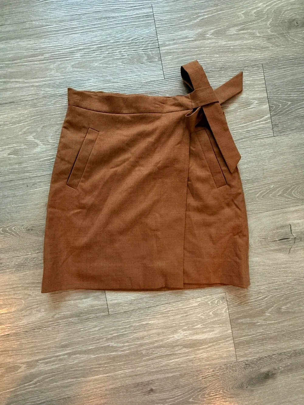 J.Crew Brown Wrap Mini Skirt Tie Waist A-Line Polished Preppy Chic❤️